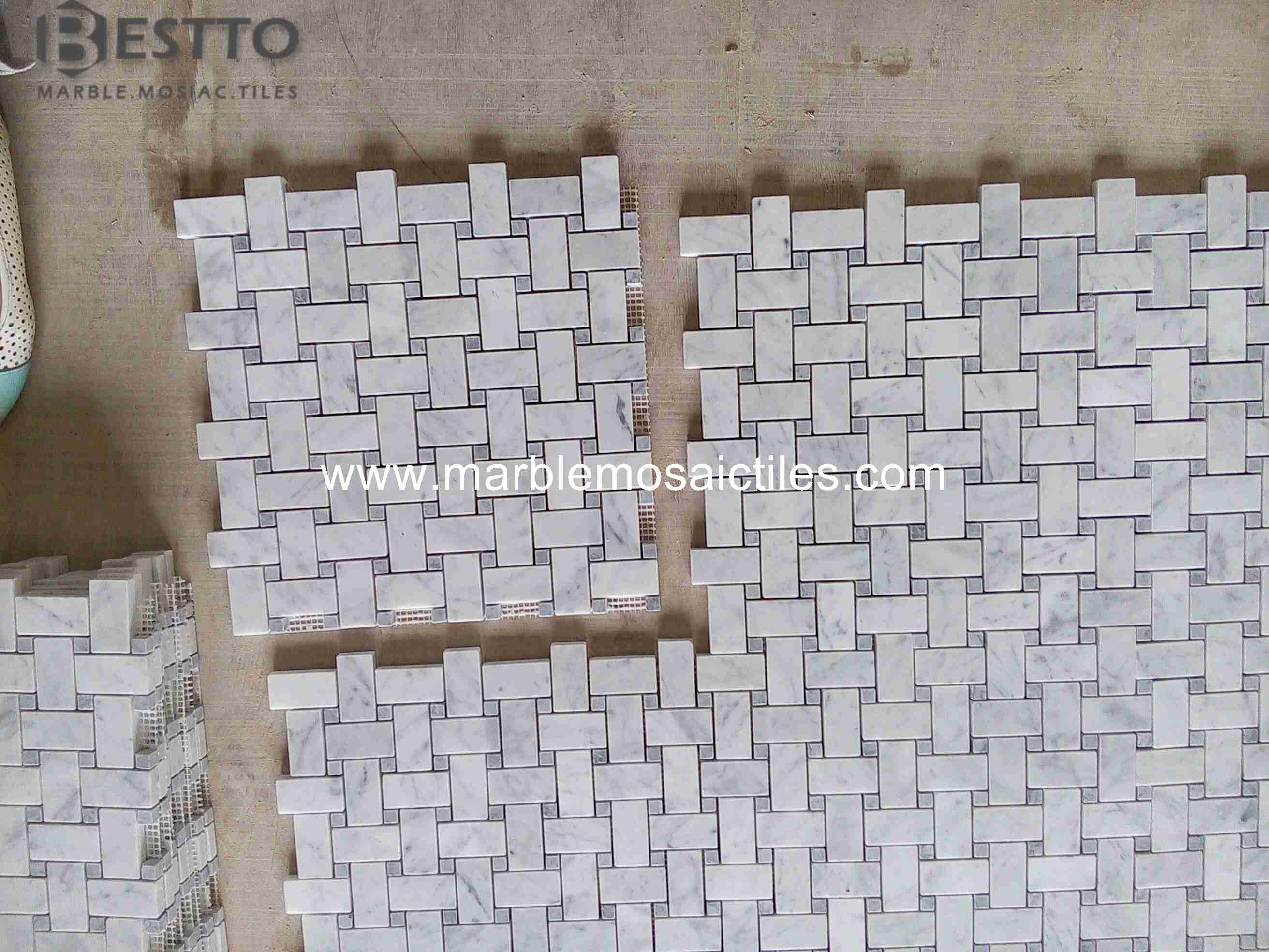 Basket weave mosaic Carrara White