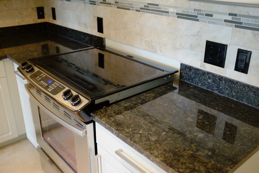 Vanity Tops/Countertops/Kitchen Tops